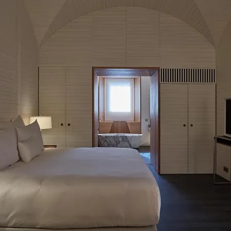 Casa Palacio Paredes Saavedra By Atrio 5* Caces