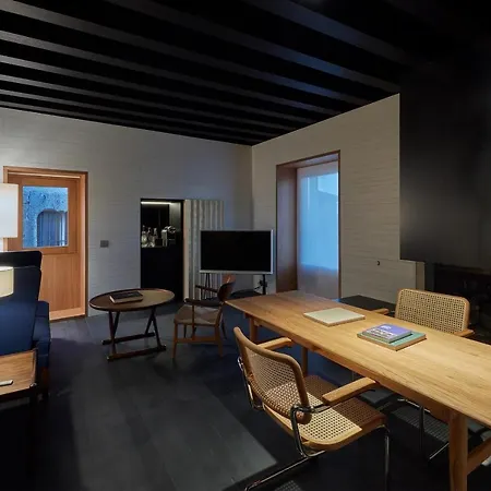 Casa Palacio Paredes Saavedra By Atrio Hotel Caceres