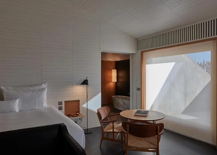 Casa Palacio Paredes Saavedra By Atrio 5* Caces