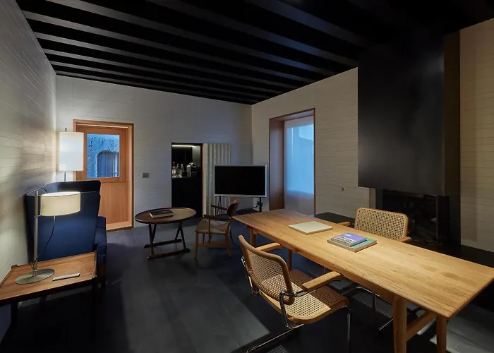 Casa Palacio Paredes Saavedra By Atrio Hotel Caces