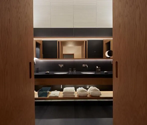 Отель Casa Palacio Paredes Saavedra By Atrio Касерес