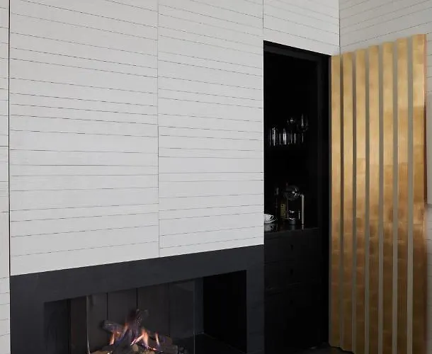 Casa Palacio Paredes Saavedra By Atrio Caces